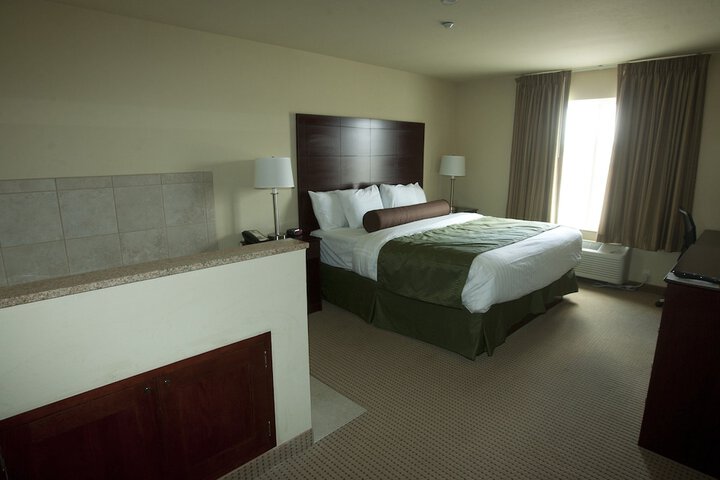 Room 17 of 38