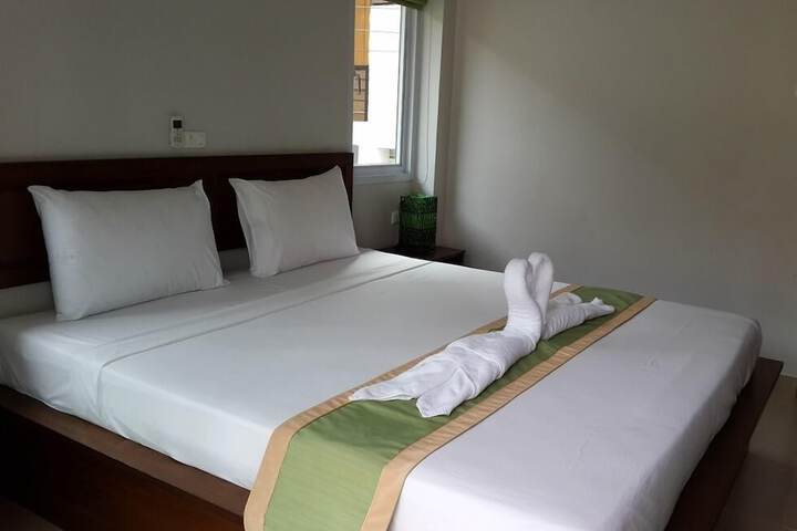Room 10 of 78