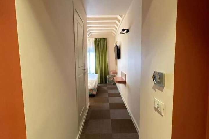 Room 34 of 55