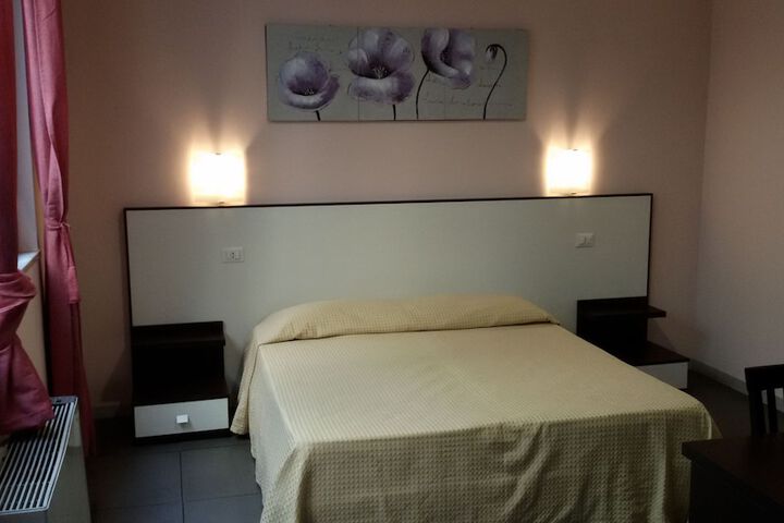 Room 7 of 36