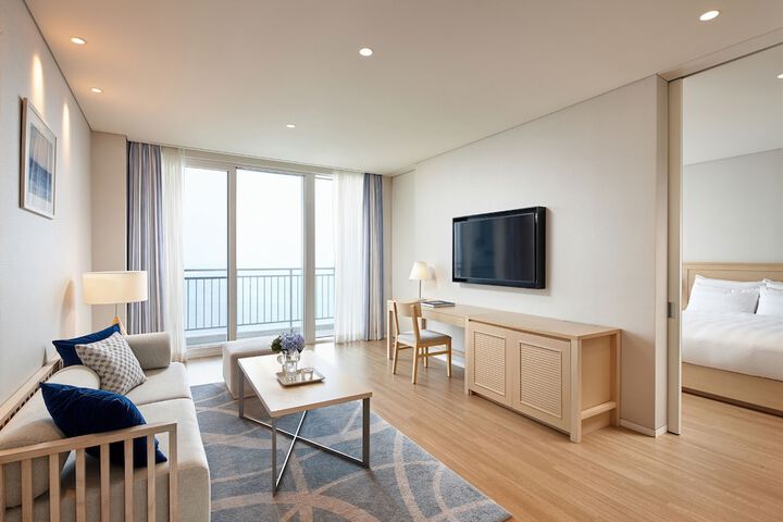 Room 62 of 181
