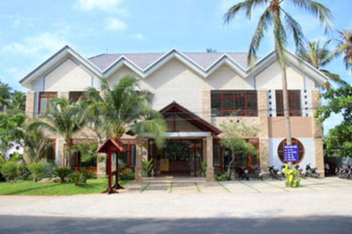 Hotel Entry