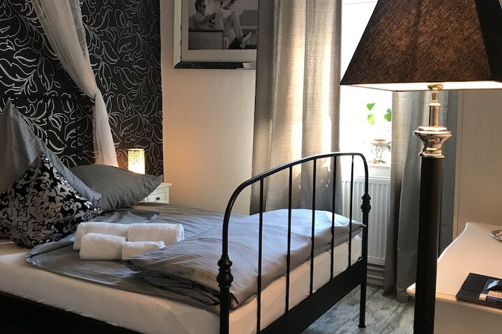 Room 3 of 54