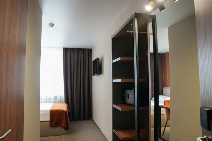 Room 19 of 67