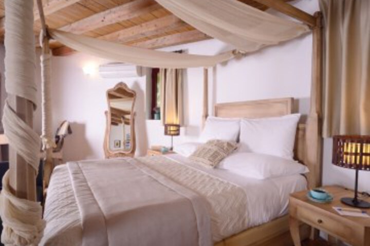 Room 14 of 63