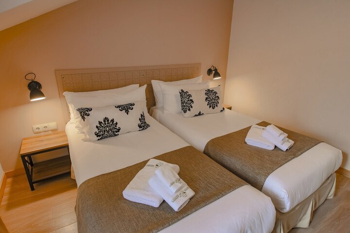 Room 32 of 113