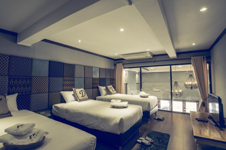 Room 15 of 44