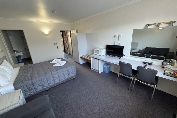 Room 11 of 53