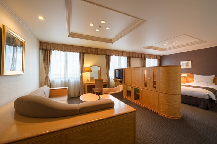 Room 28 of 78