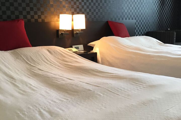 Room 16 of 51