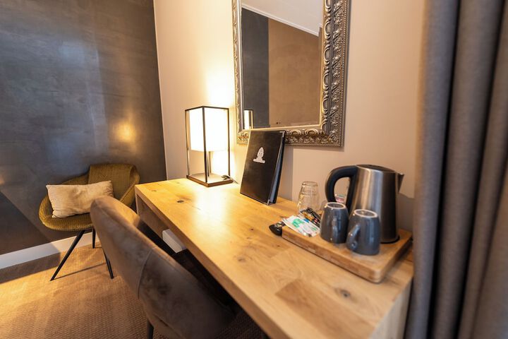Room 14 of 34