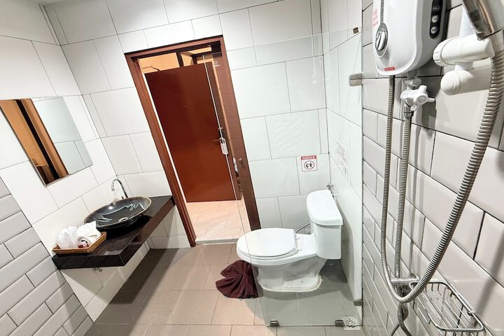 Room 81 of 115