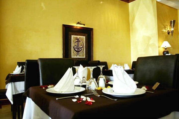 Dining Photos