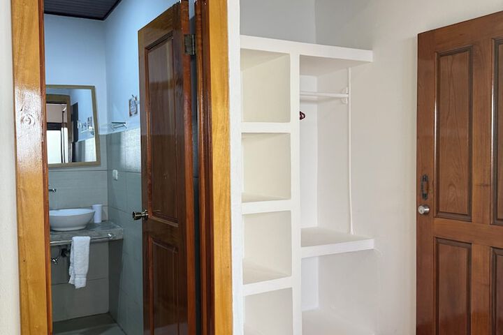 Room 45 of 111