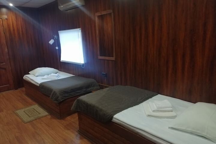 Room 15 of 46