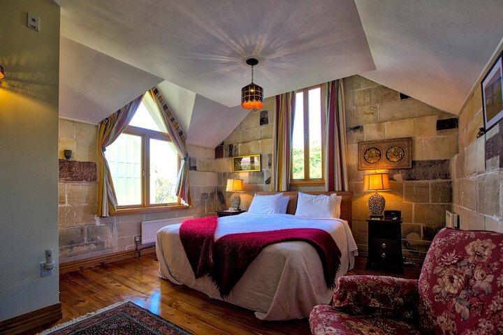 Room 9 of 119