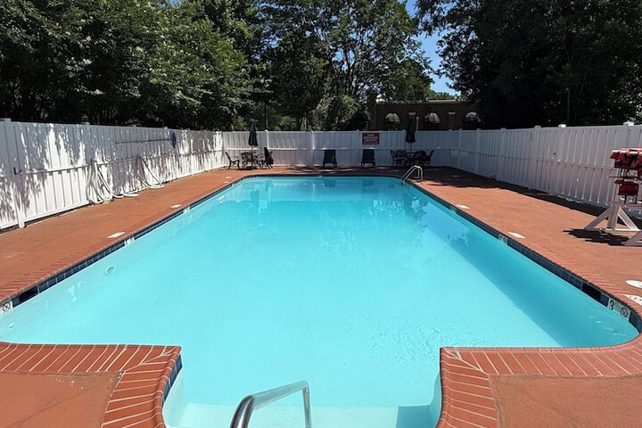Pool image of The Princess Anne hotel