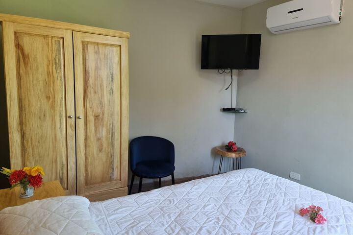Room 8 of 131