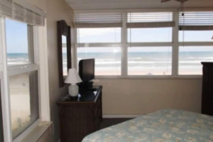 101 South Point in Port Orange, FL