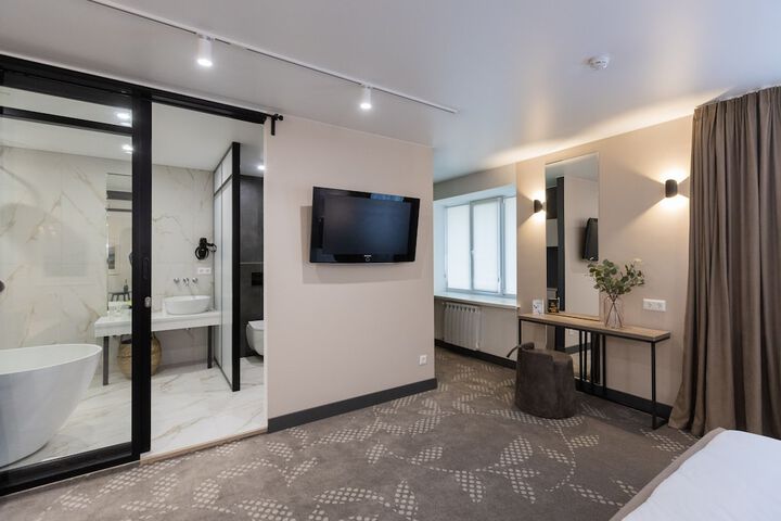 Room 30 of 125