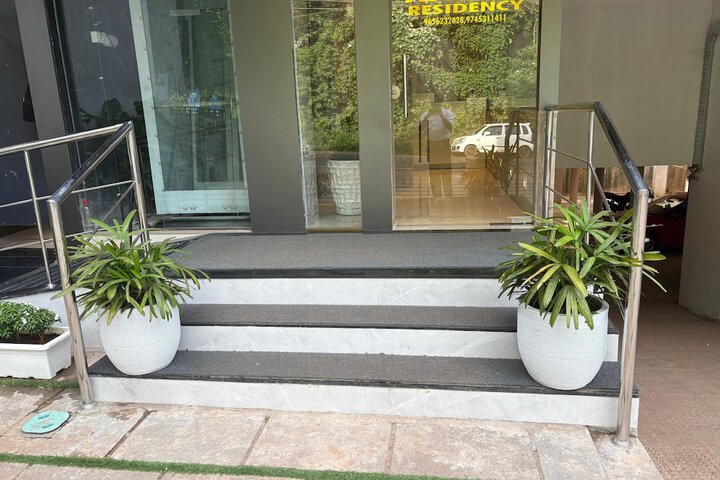 Hotel 3 of 72