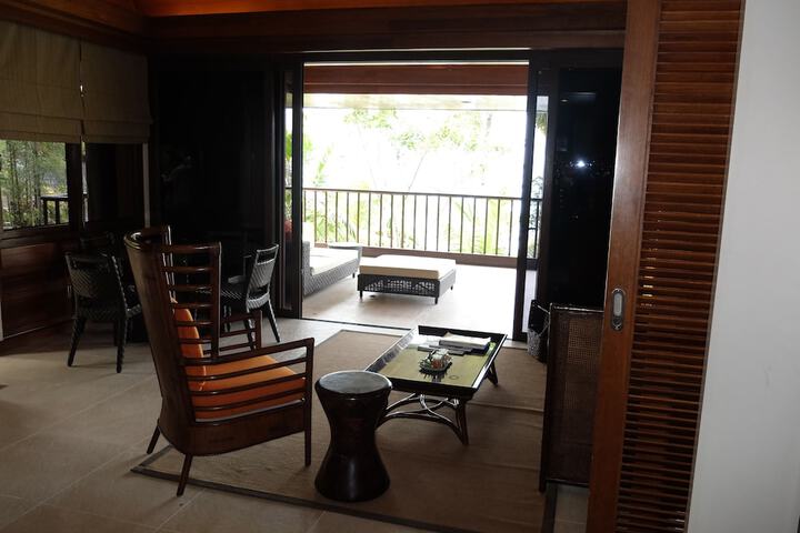 Room 5 of 73