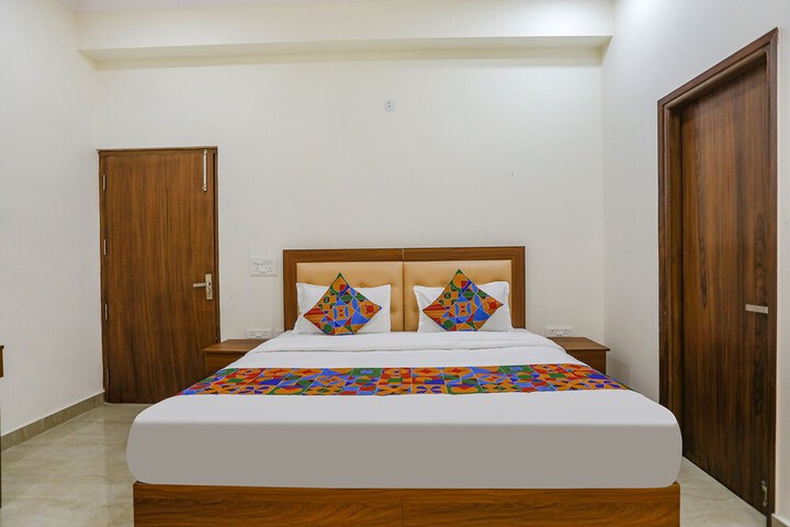 Room 20 of 30