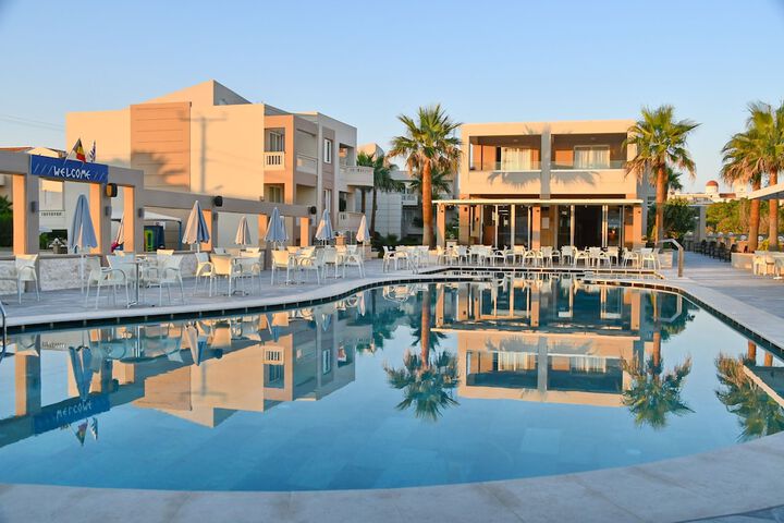 Hotel 74 of 78