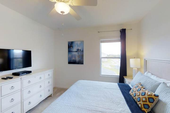 Room 4 of 71