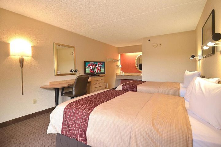 Deluxe 2 Double Beds (6 of 8)