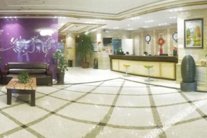 Hotel Interior 4 of 16