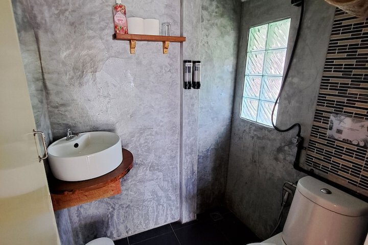 Room 63 of 98