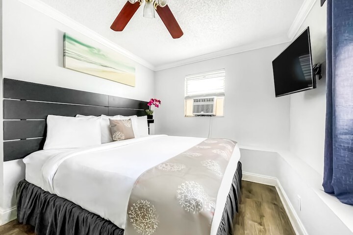 Room 9 of 36