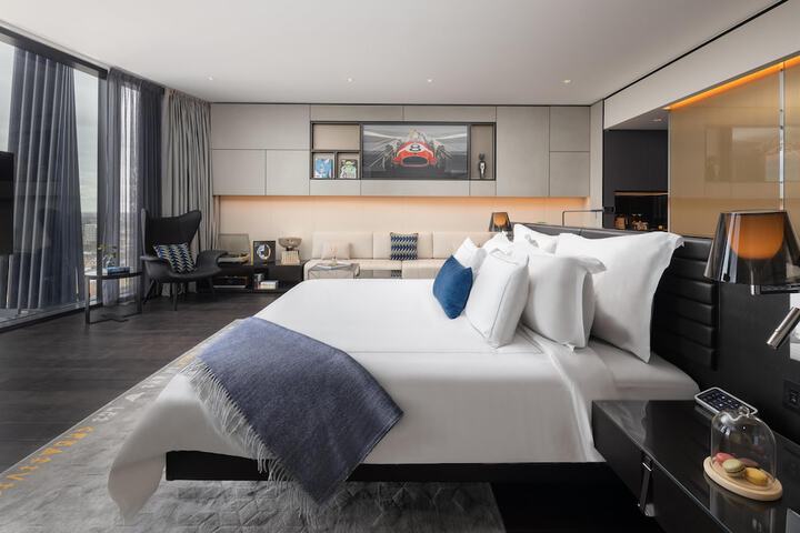 Room 46 of 225