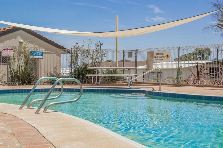 Pool 37 of 53