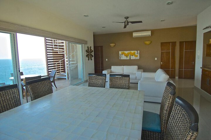 Terrace/Patio 27 of 28