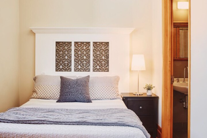 Room 2 of 41