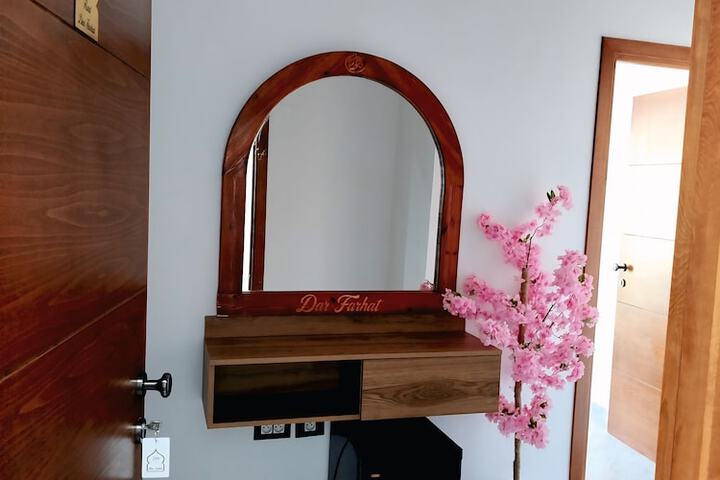 Room 11 of 21