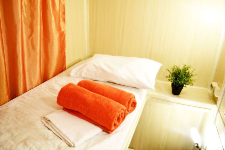 Room 21 of 84
