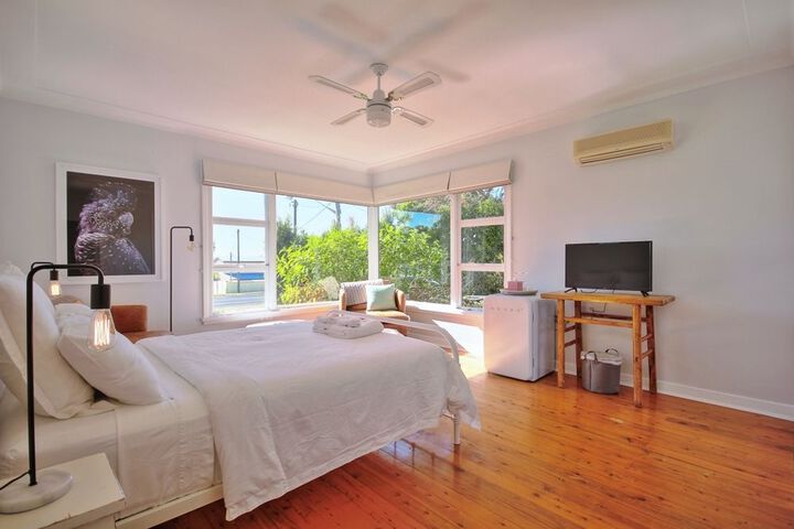 Room 5 of 20