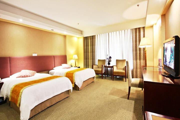 Room 3 of 13