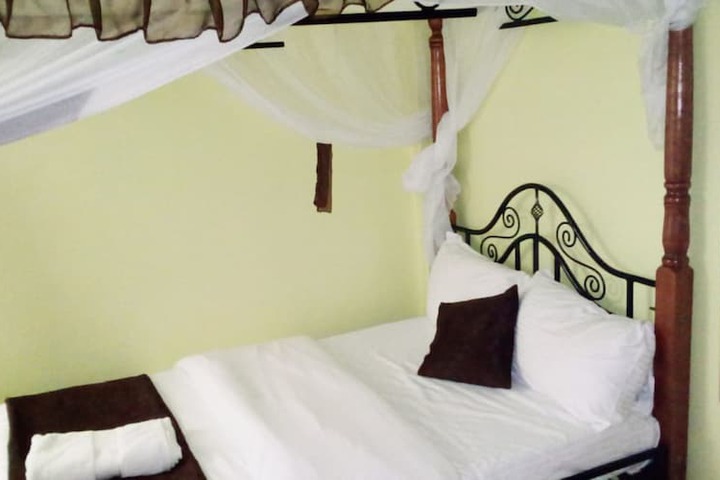 Room 3 of 13
