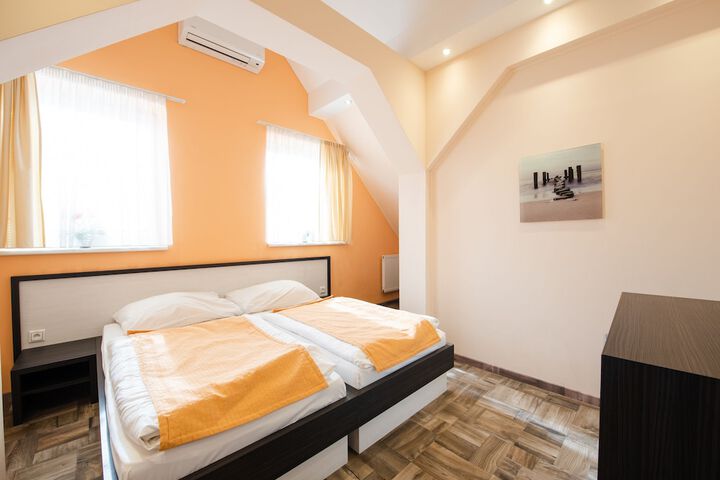 Room 14 of 47