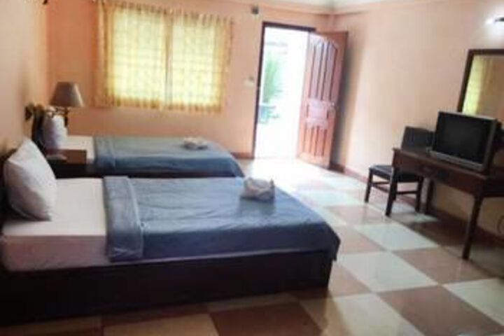Room 3 of 22