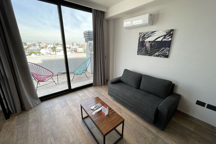 Room 28 of 50