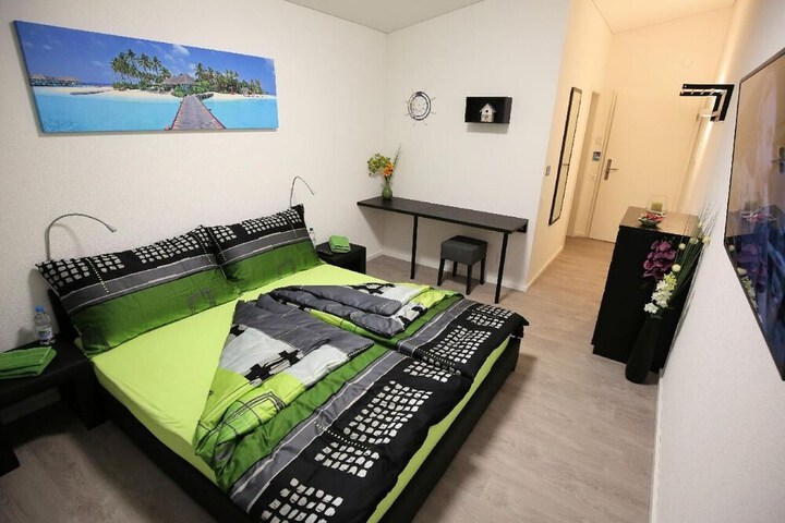 Room 14 of 60