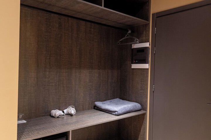 Room 60 of 133