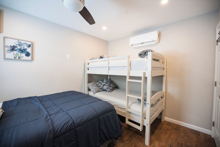 Room 44 of 153