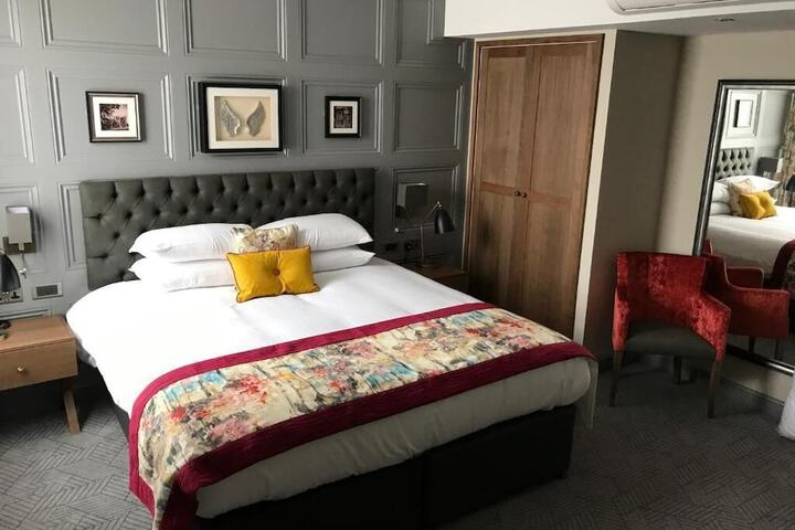 Room 8 of 45