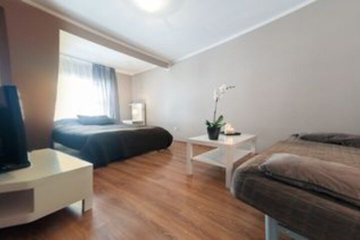 Room 33 of 50